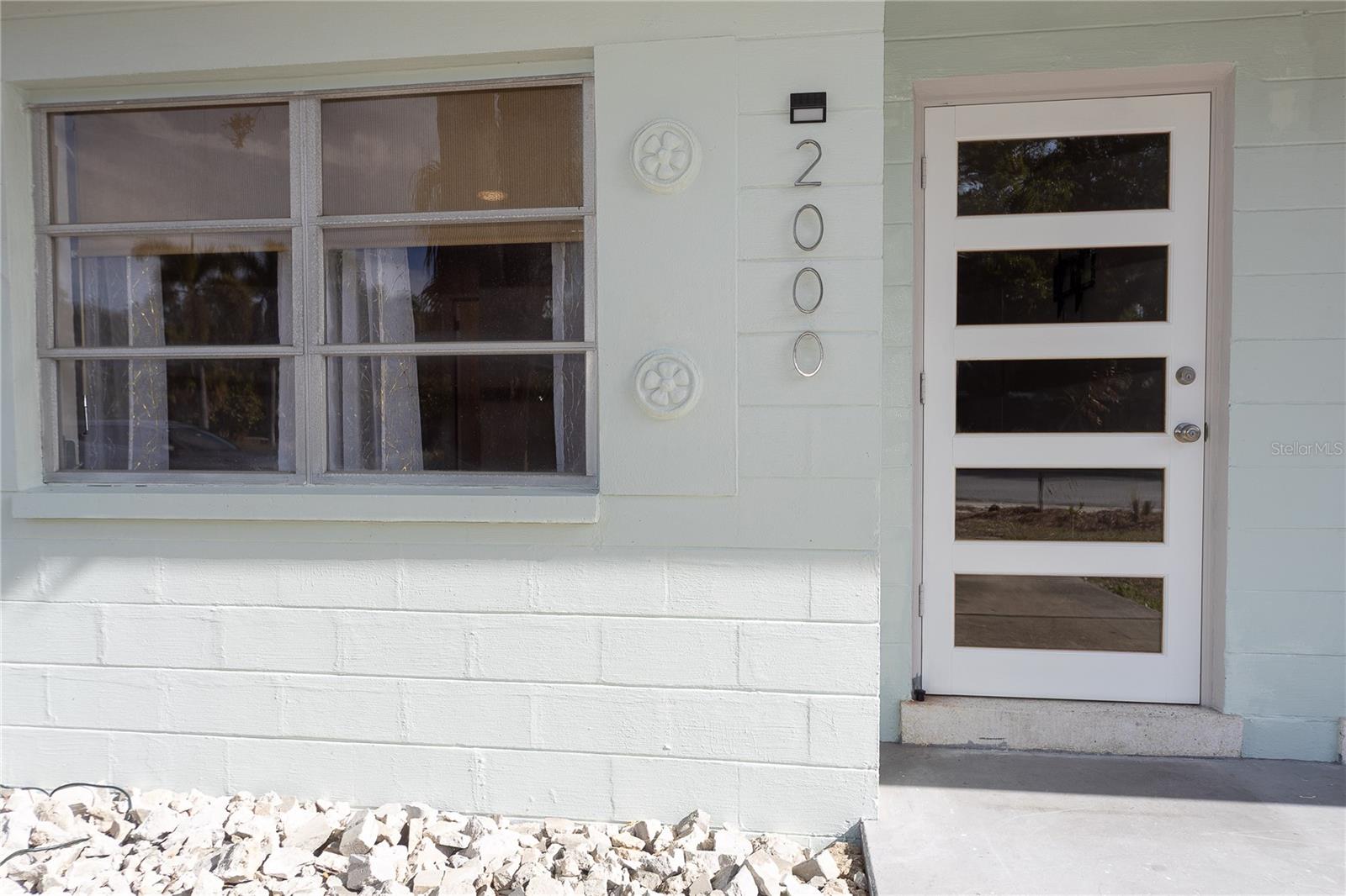 Details for 2000 1st Street Se, ST PETERSBURG, FL 33705