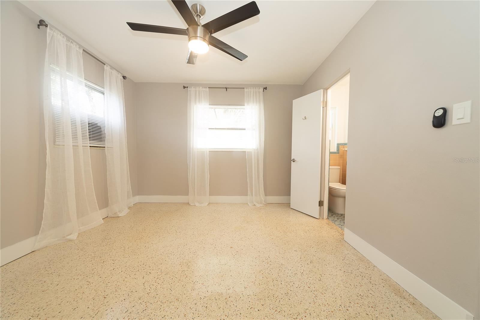 Image 24 of 24 For 2000 1st Street Se