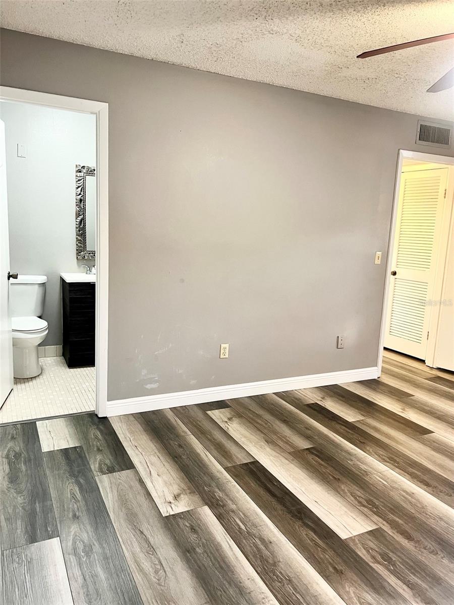 Image 12 of 23 For 11709 Raintree Village Boulevard C