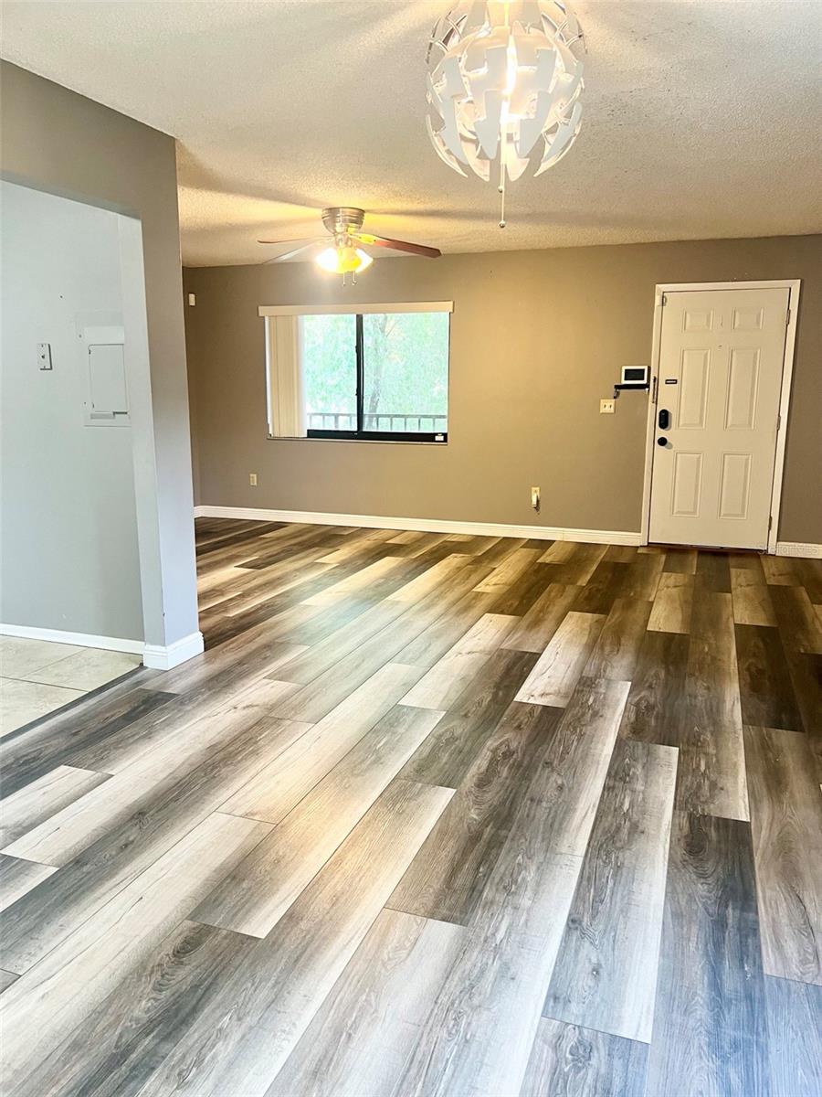 Image 5 of 23 For 11709 Raintree Village Boulevard C