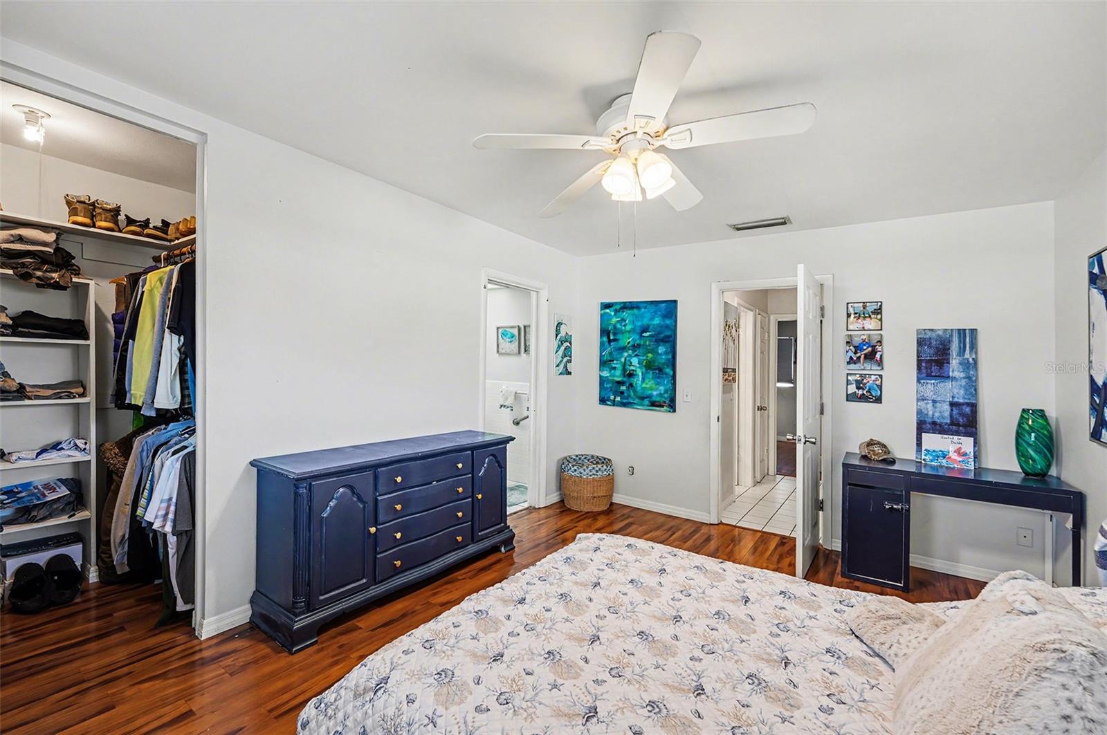 Listing photo id 14 for 2111 Timber Lane