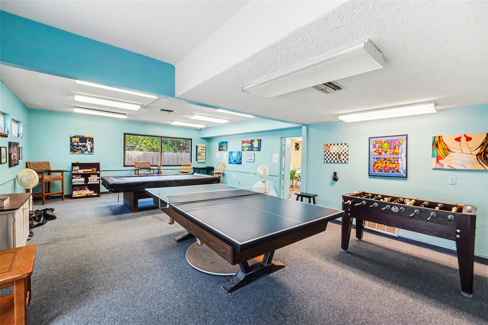 Listing photo id 23 for 2111 Timber Lane