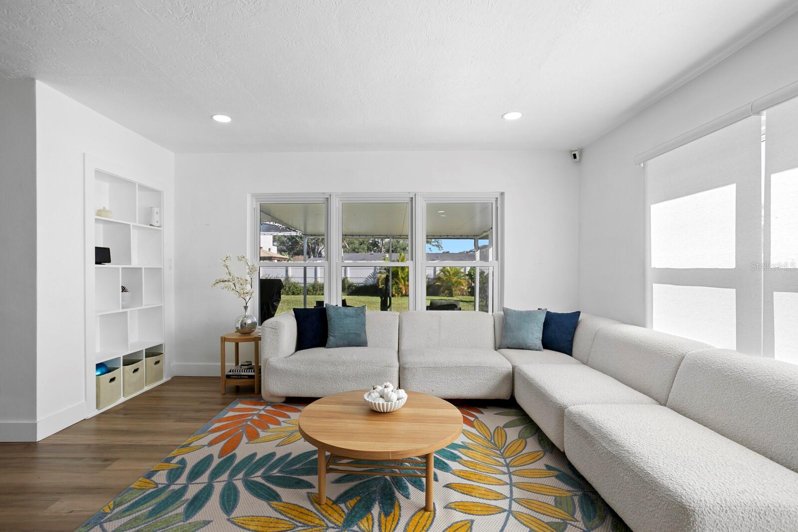 Image 14 of 47 For 208 Ward Street