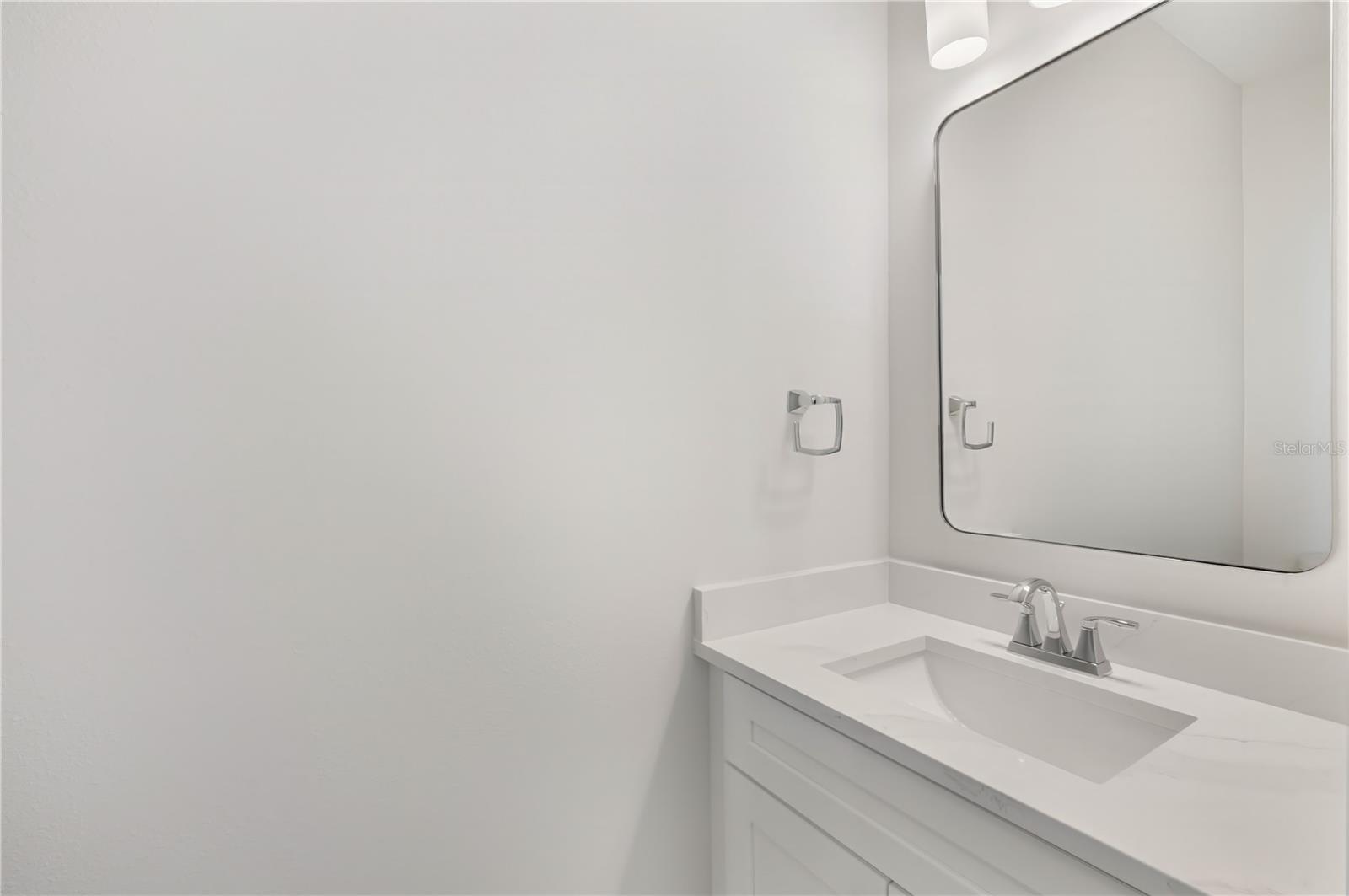 Image 4 of 22 For 2409 Fig Street 1