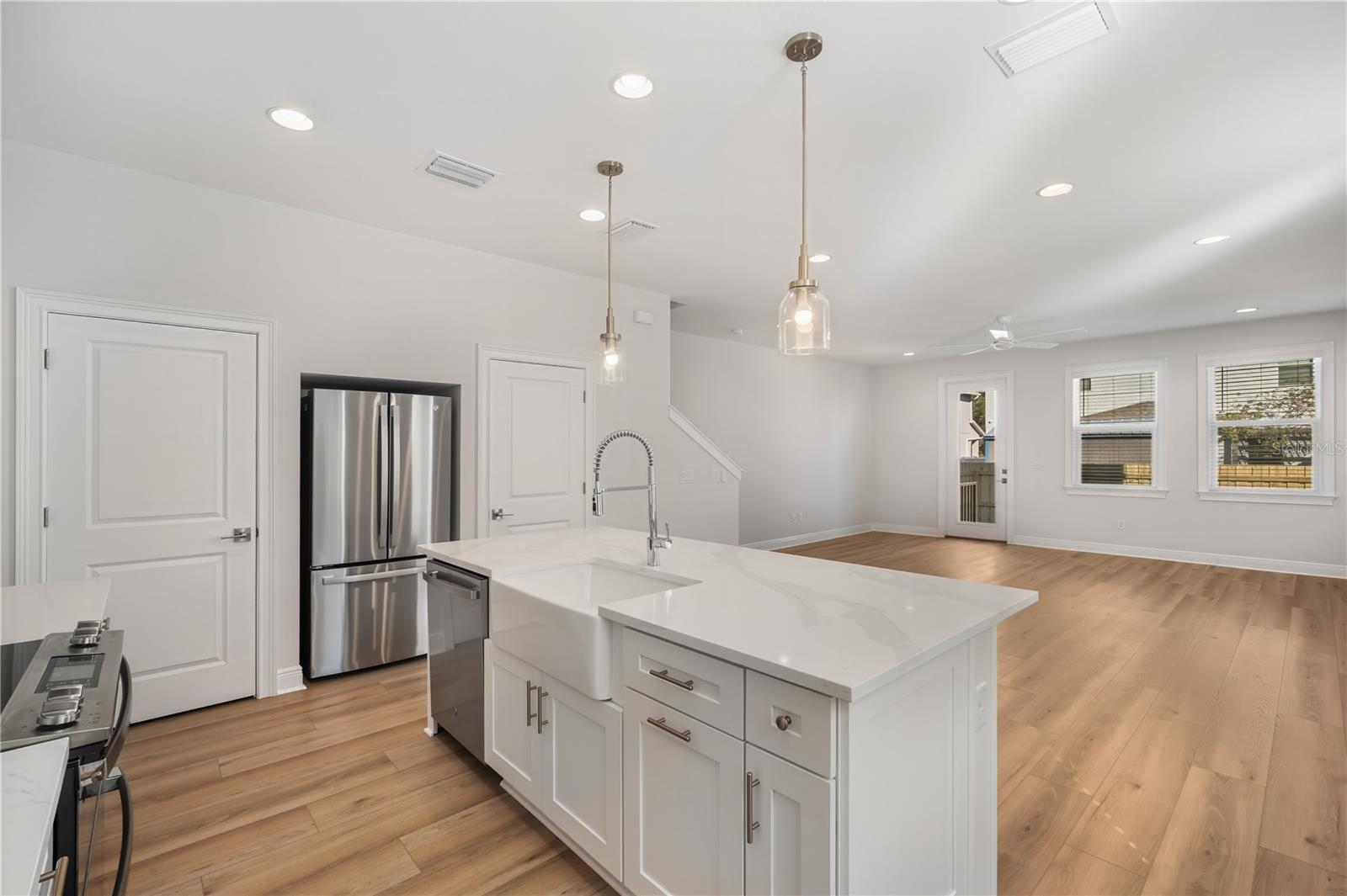 Image 7 of 22 For 2409 Fig Street 1