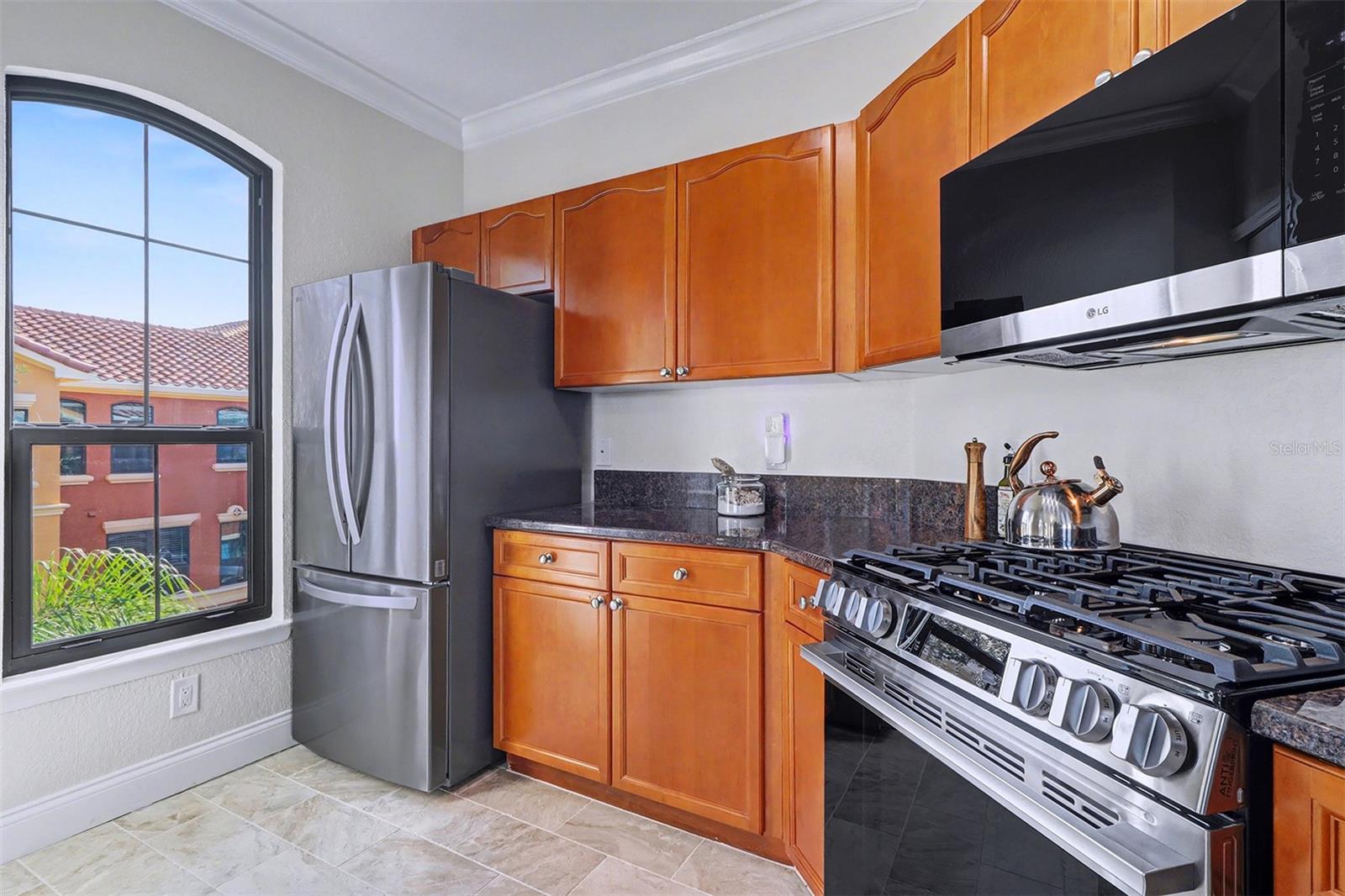 Image 15 of 56 For 2730 Via Tivoli  334b