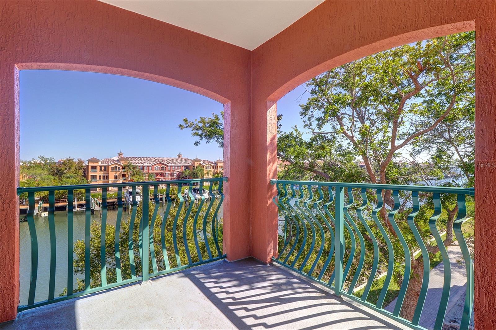 Image 18 of 56 For 2730 Via Tivoli  334b