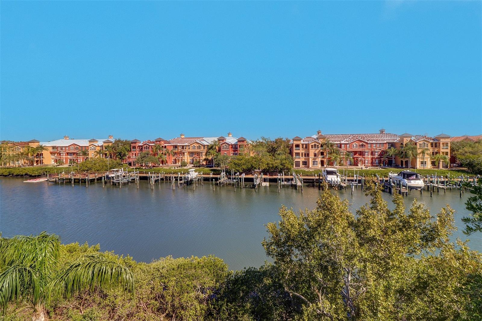 Image 20 of 56 For 2730 Via Tivoli  334b