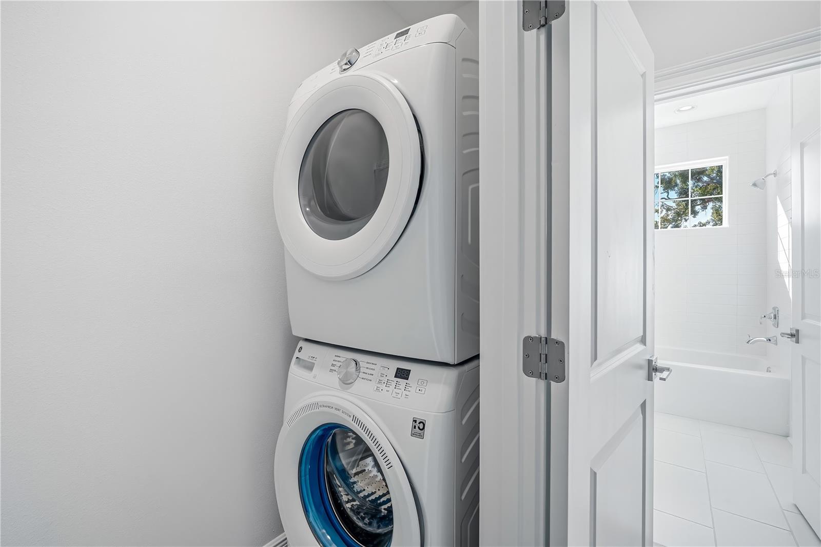 Image 12 of 22 For 2409 Fig Street 2