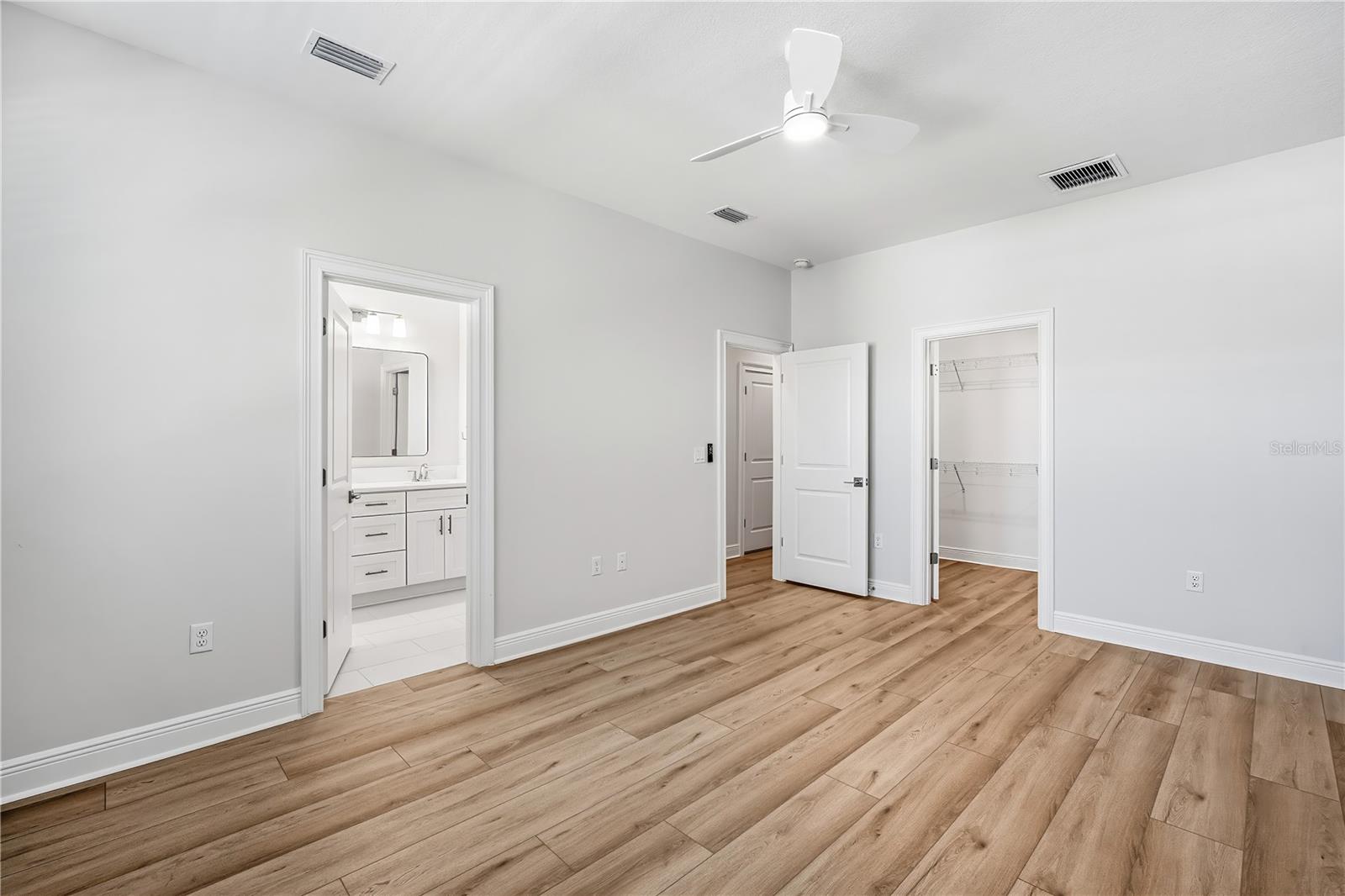 Image 17 of 22 For 2409 Fig Street 2