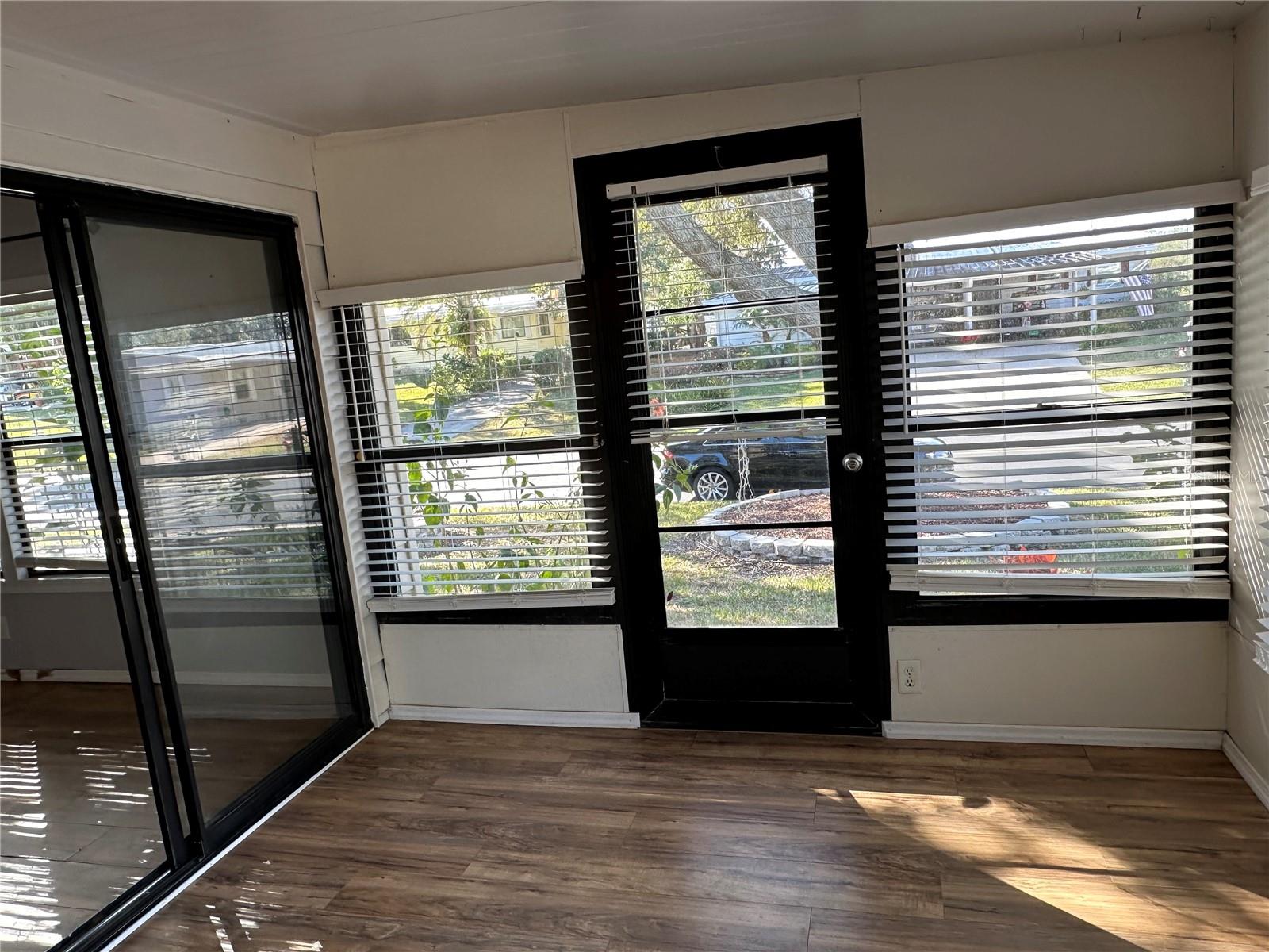 Image 11 of 25 For 2465 Putter Road 1368