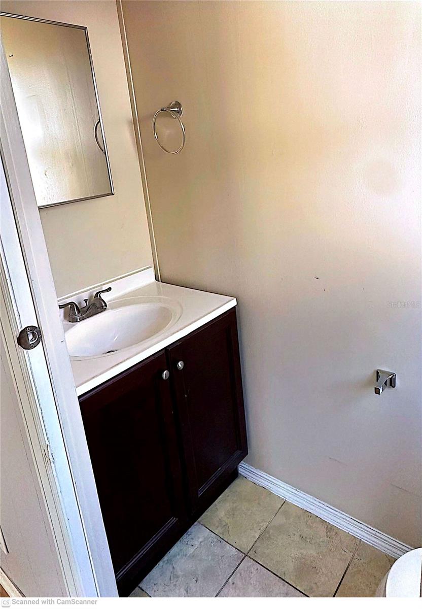 Image 17 of 25 For 2465 Putter Road 1368