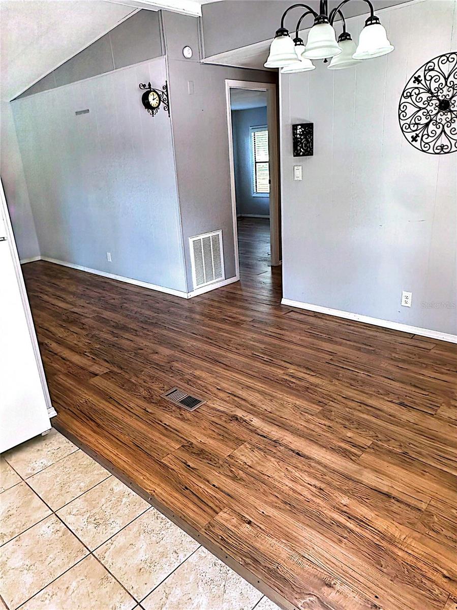 Image 8 of 25 For 2465 Putter Road 1368