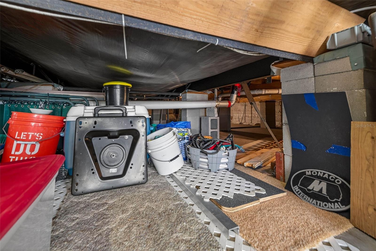 Image 28 of 37 For 35051 Condominium Boulevard