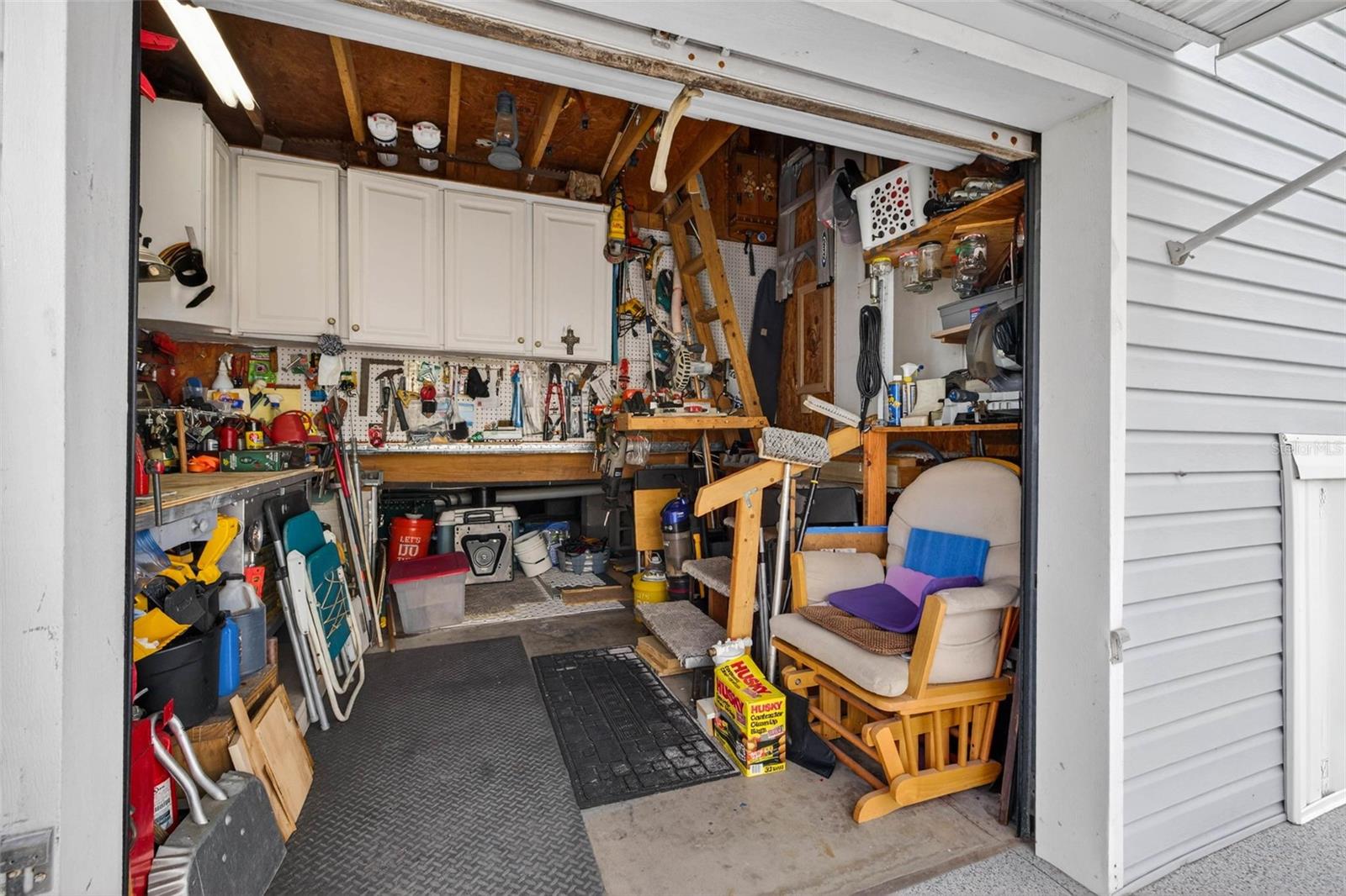 Image 29 of 37 For 35051 Condominium Boulevard