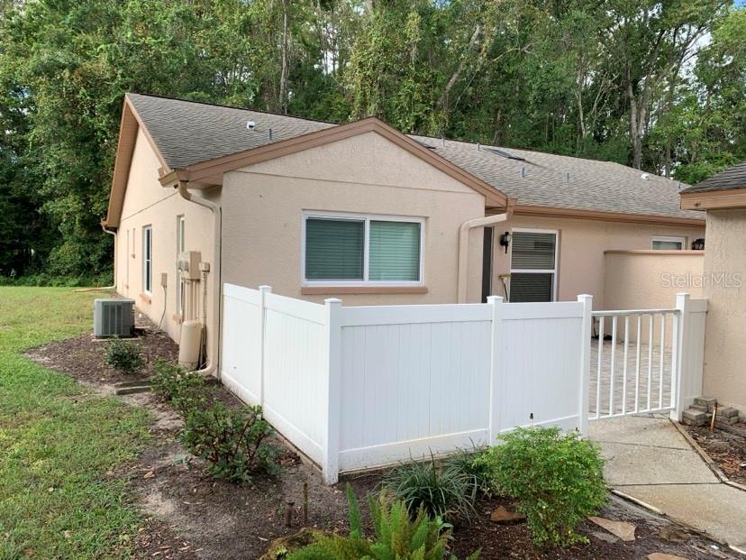 Image 22 of 26 For 13136 Cypress Hill Drive 125a