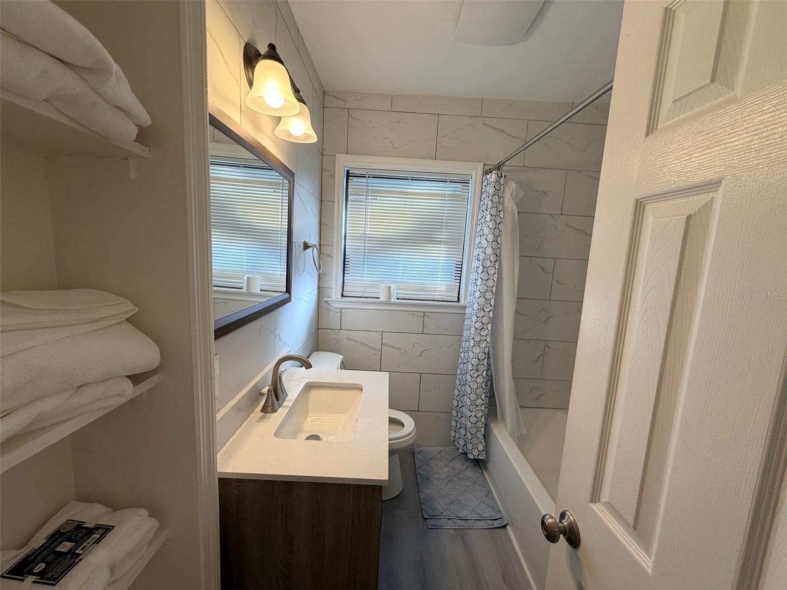 Image 9 of 12 For 830 47th Avenue N