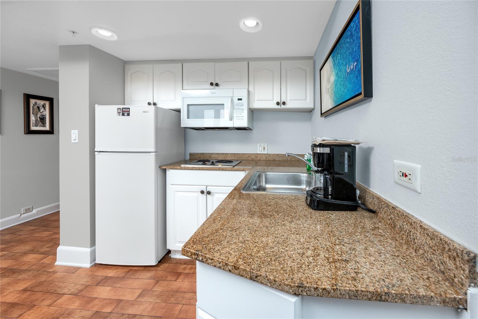 Image 13 of 64 For 5500 Gulf Boulevard 4246