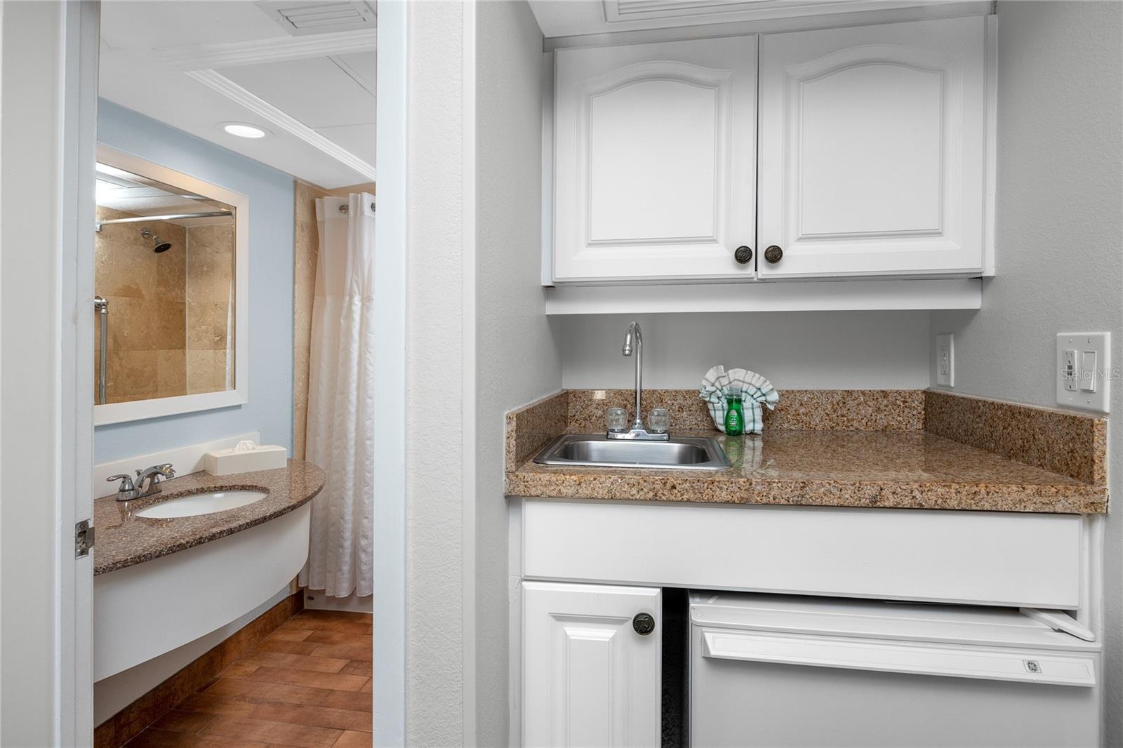 Image 21 of 64 For 5500 Gulf Boulevard 4246