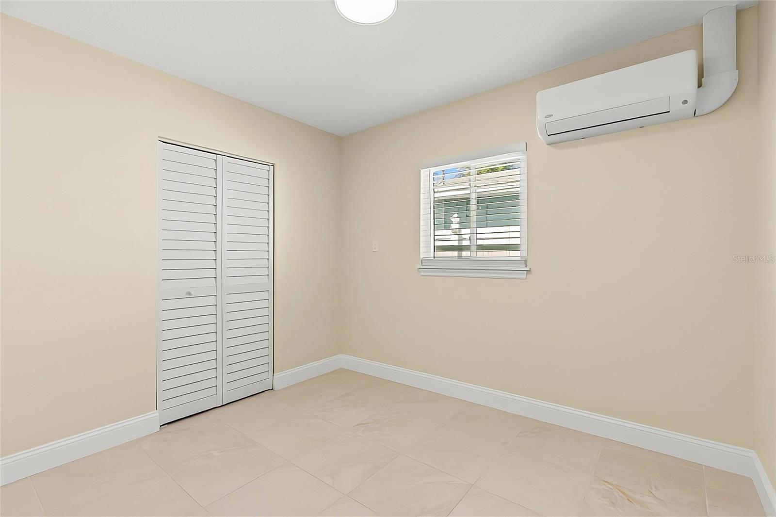 Image 23 of 39 For 14103 Parsley Drive