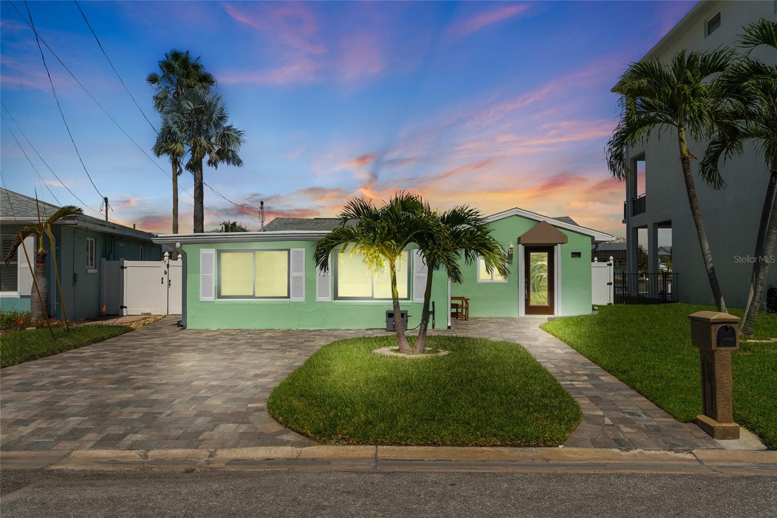 Image 6 of 39 For 14103 Parsley Drive