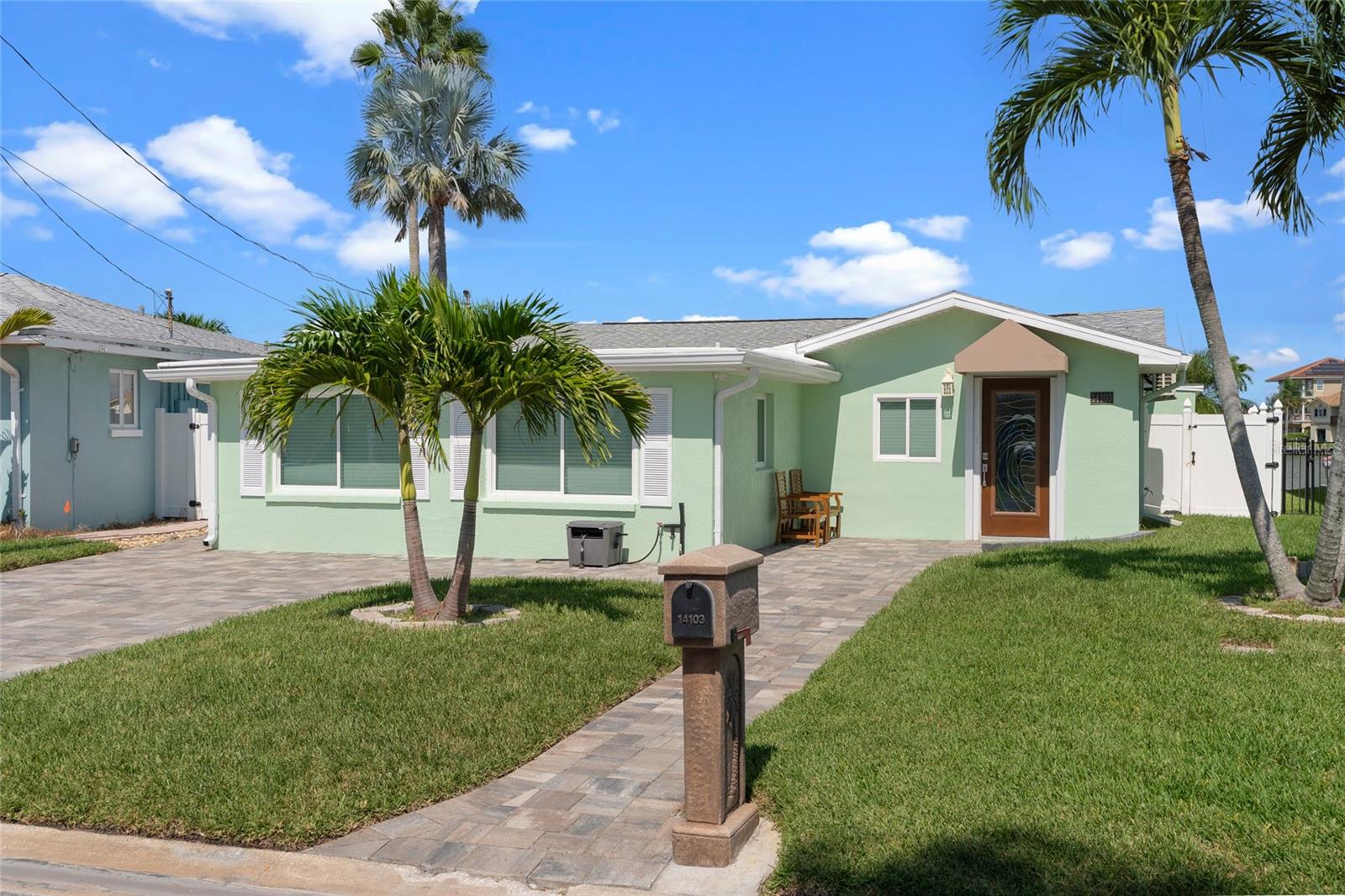 Image 7 of 39 For 14103 Parsley Drive