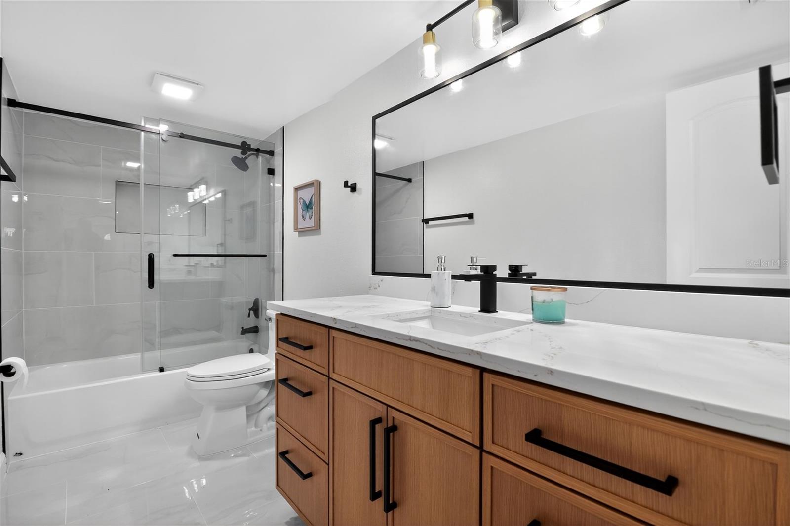 Image 12 of 30 For 4210 Palm Drive