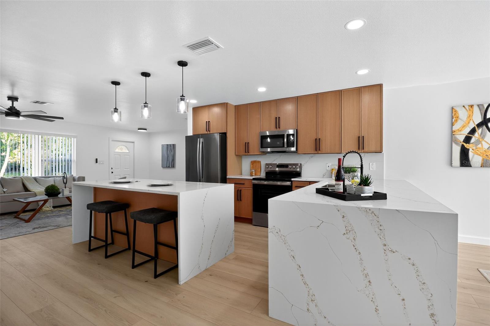 Image 9 of 30 For 4210 Palm Drive