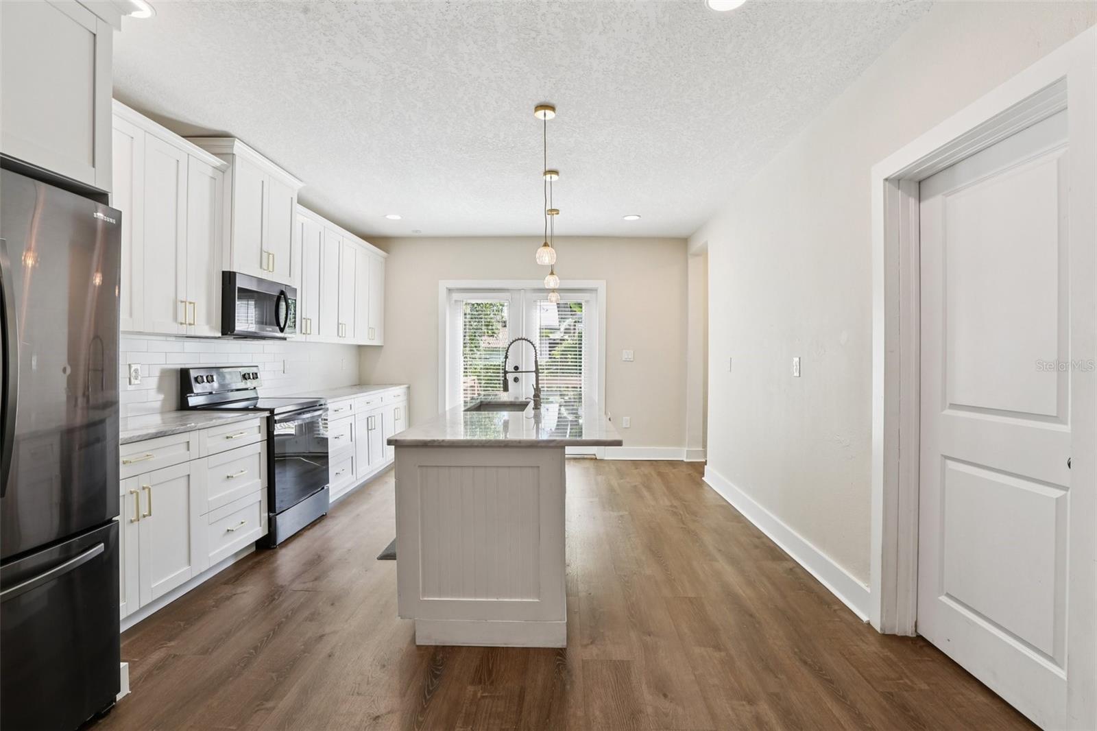 Image 12 of 43 For 1209 E 17th Ave Avenue