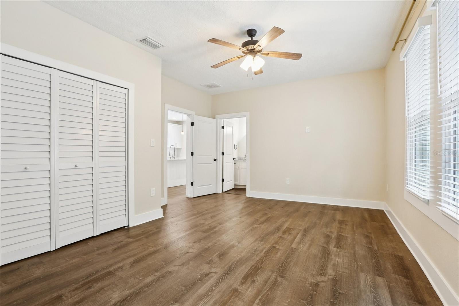 Image 19 of 43 For 1209 E 17th Ave Avenue