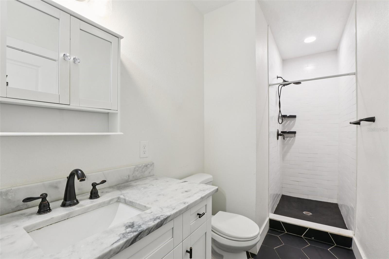 Image 21 of 43 For 1209 E 17th Ave Avenue