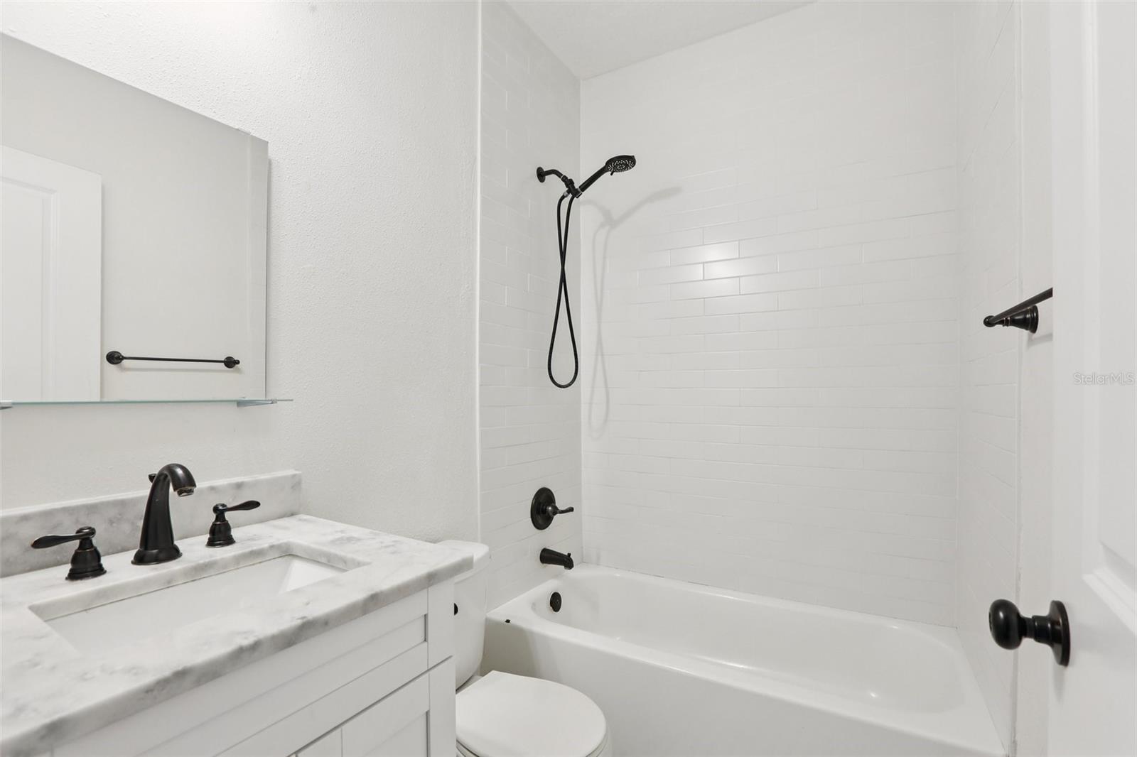 Image 26 of 43 For 1209 E 17th Ave Avenue