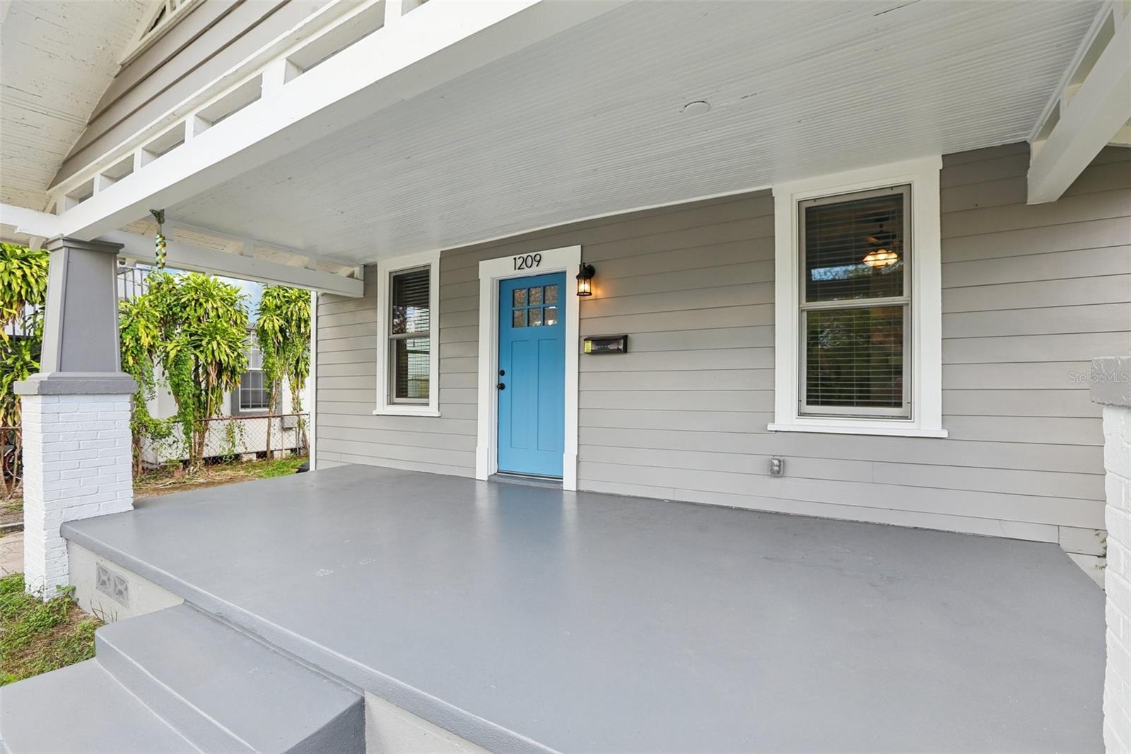 Image 3 of 43 For 1209 E 17th Ave Avenue