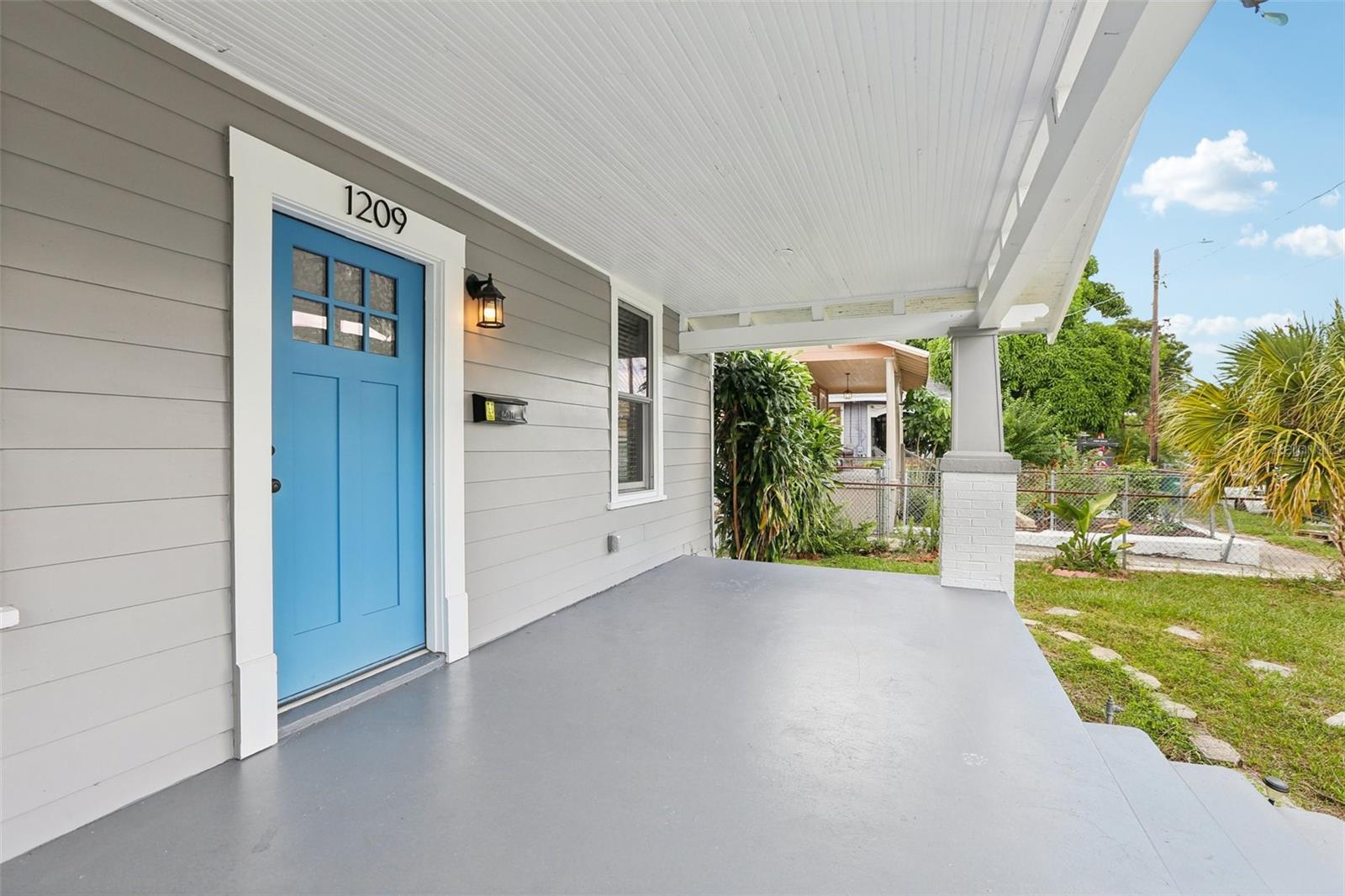 Image 5 of 43 For 1209 E 17th Ave Avenue