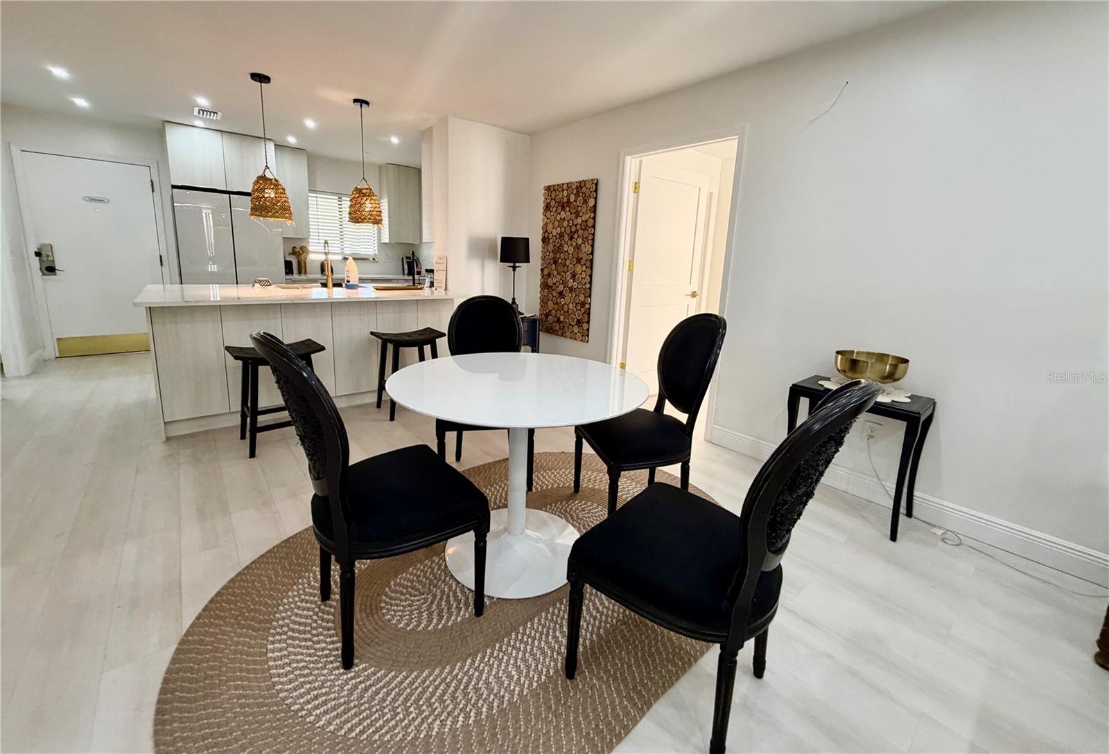 Listing photo id 4 for 29230 Bay Hollow Drive 3282