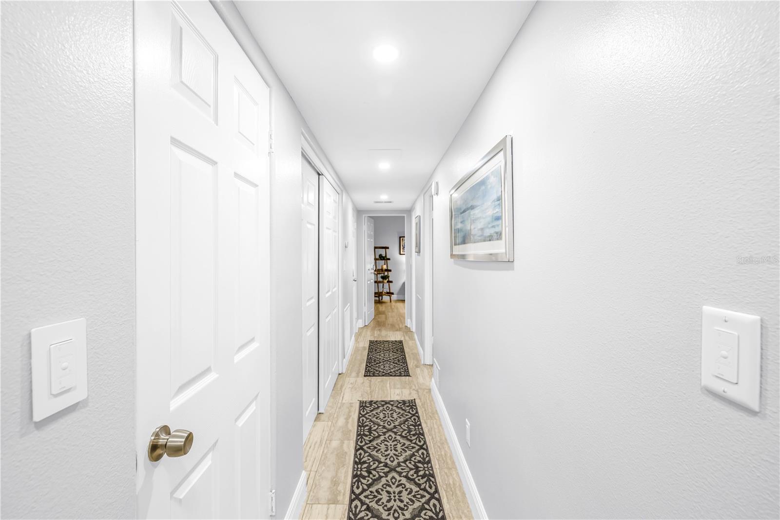 Image 11 of 27 For 224 6th Avenue N 7