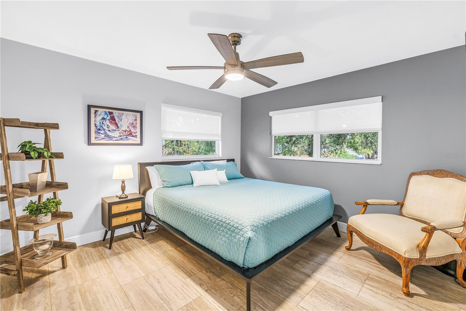 Image 14 of 27 For 224 6th Avenue N 7