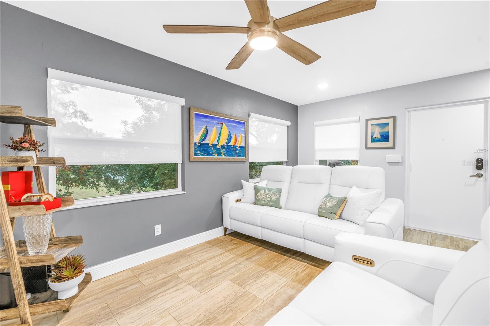 Image 6 of 27 For 224 6th Avenue N 7