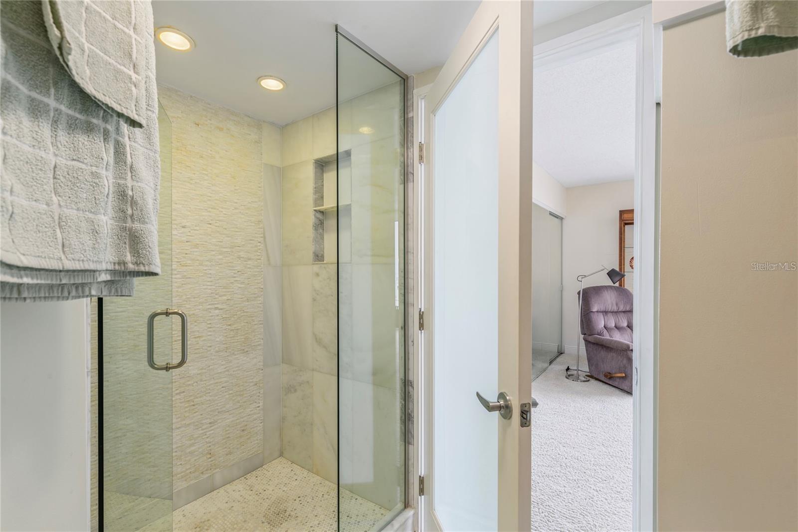 Image 22 of 43 For 440 Gulfview Boulevard 1705