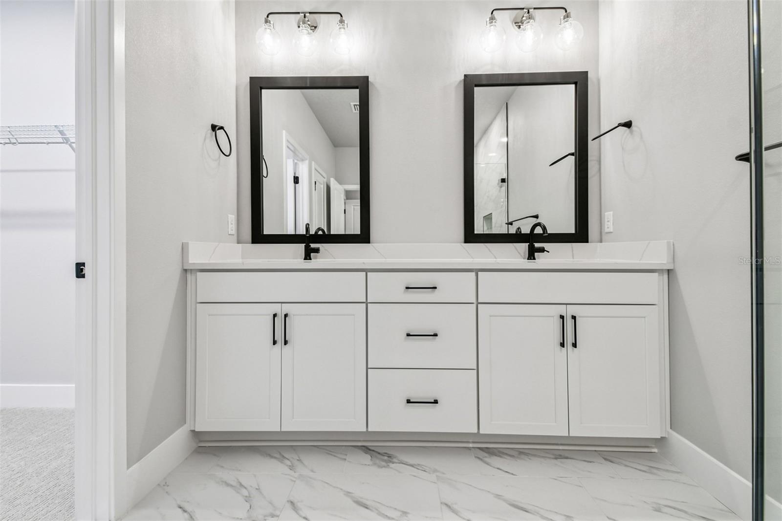 Image 23 of 44 For 3137 4th Terrace N