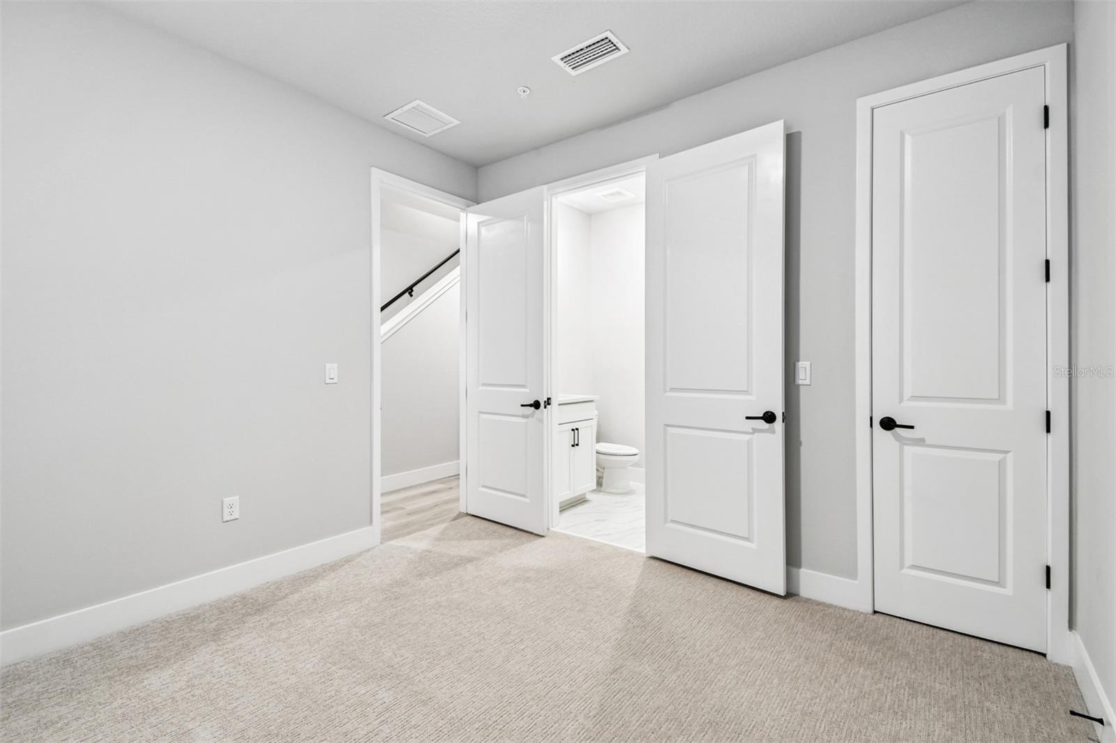 Image 32 of 44 For 3137 4th Terrace N