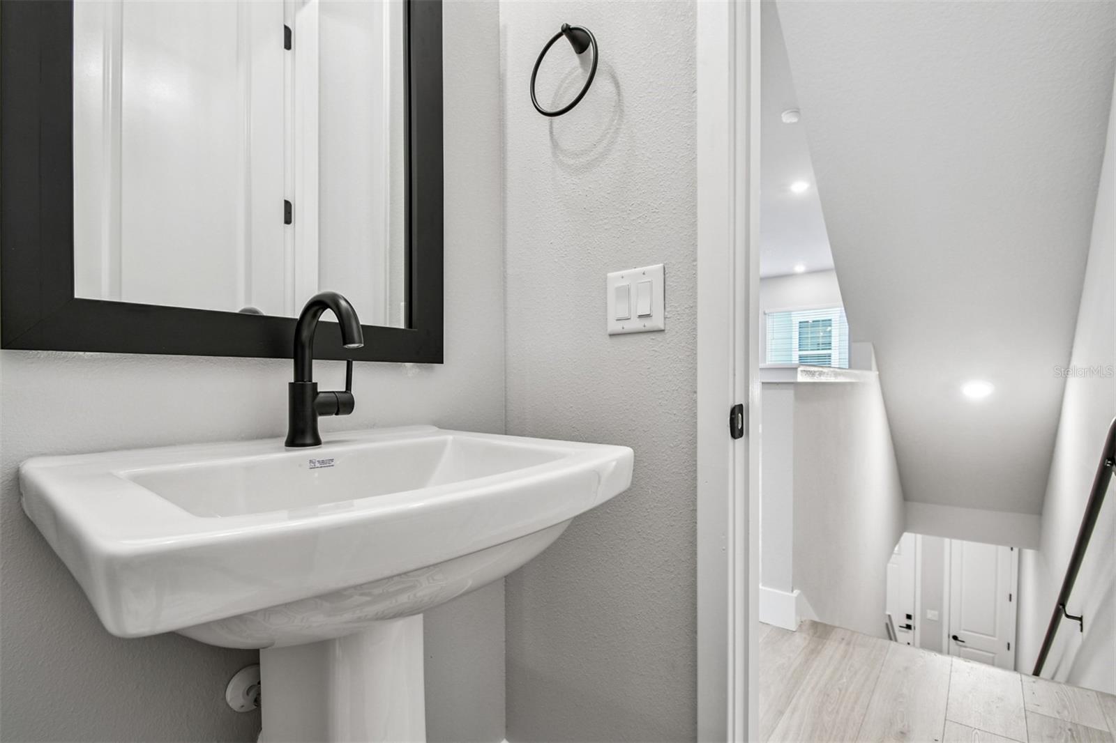 Image 35 of 44 For 3137 4th Terrace N