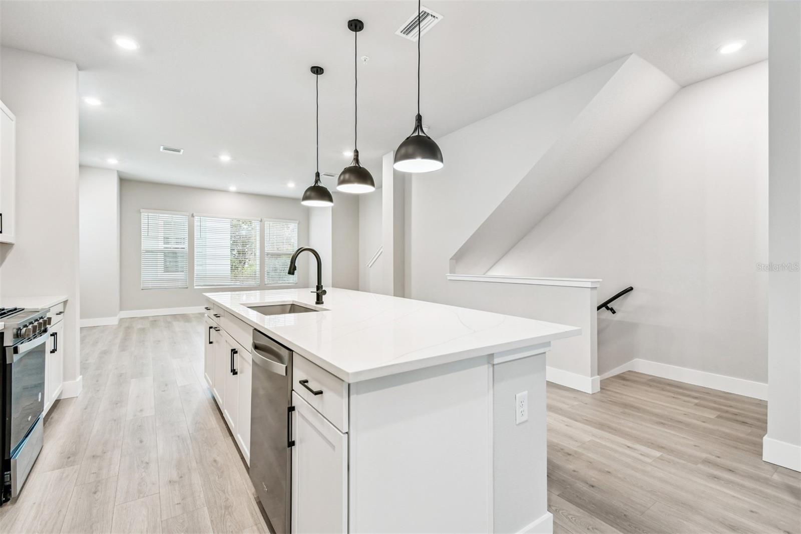 Image 9 of 44 For 3137 4th Terrace N