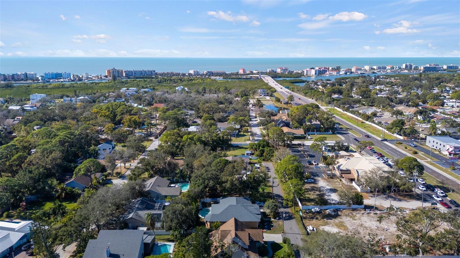 Image 7 of 13 For  77th Avenue 