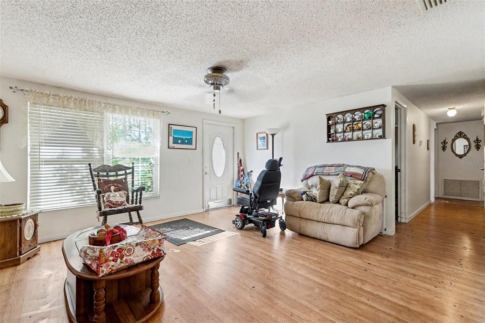 Image 8 of 38 For 4760 Seville Drive