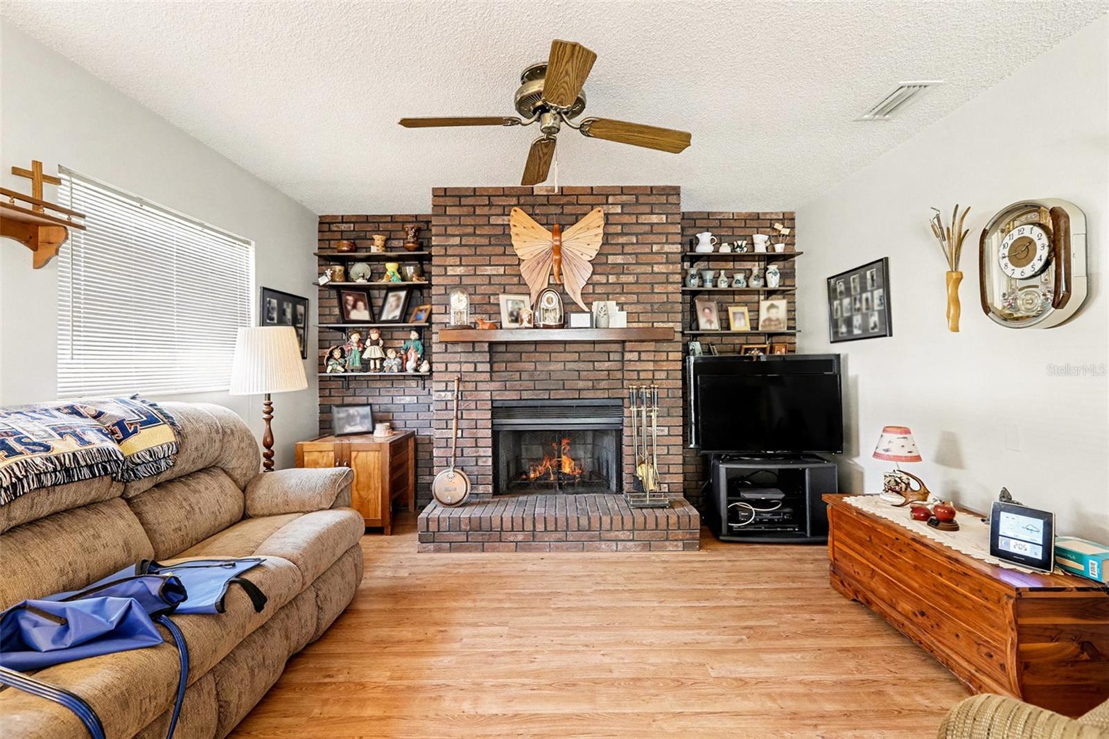 Image 9 of 38 For 4760 Seville Drive