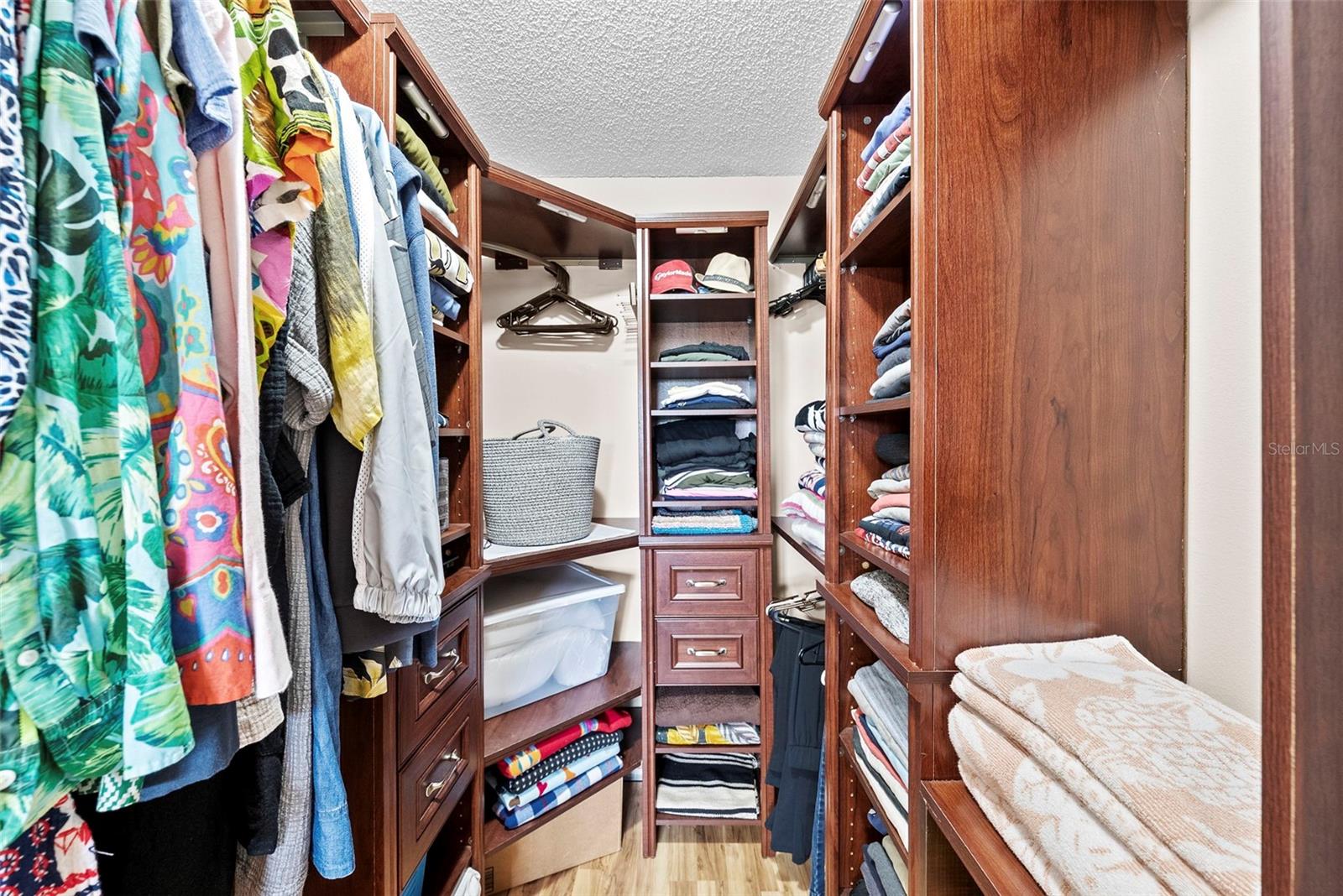 Image 16 of 26 For 1860 Massachusetts Avenue Ne 206