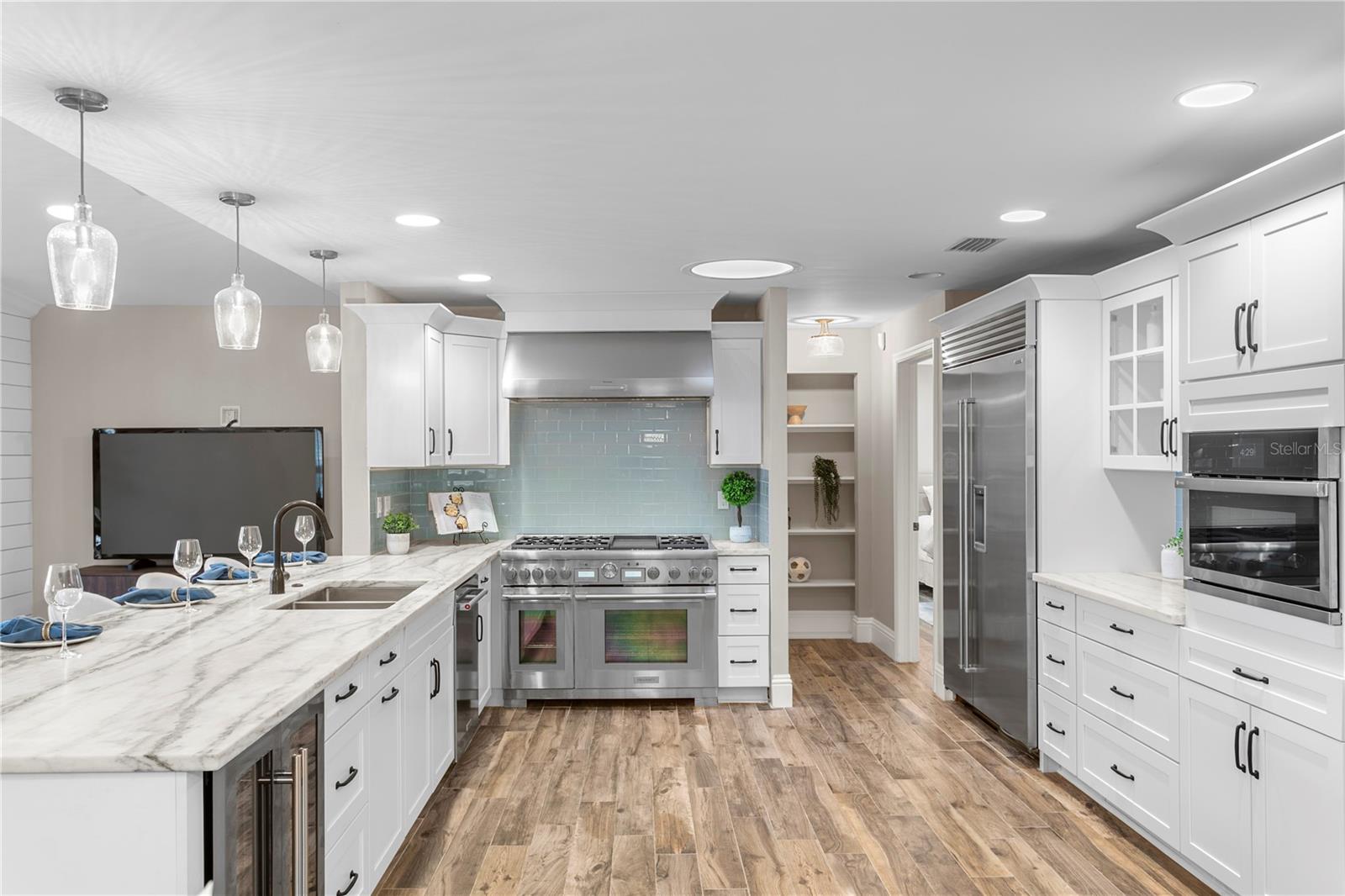 Image 19 of 92 For 1320 52nd Avenue Ne