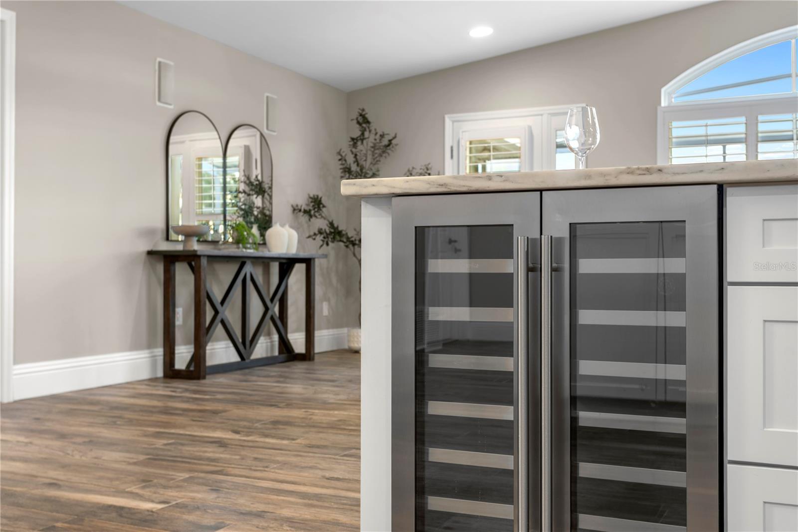 Image 23 of 92 For 1320 52nd Avenue Ne