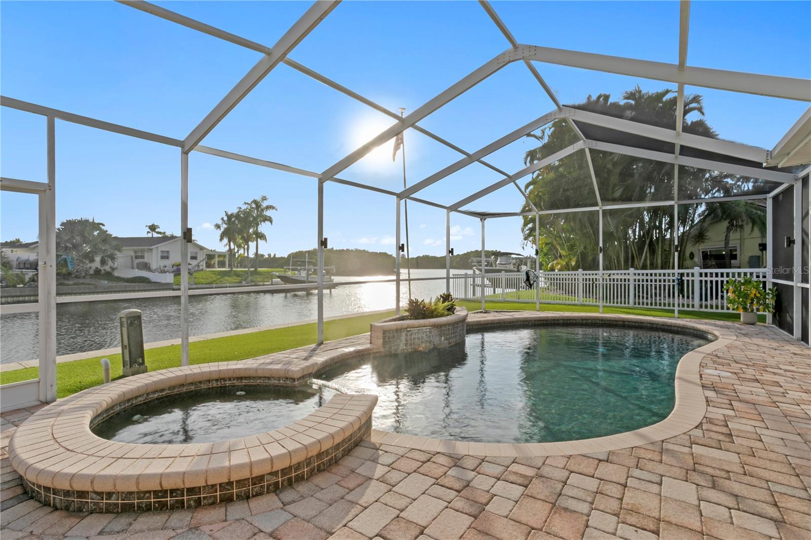 Image 40 of 92 For 1320 52nd Avenue Ne